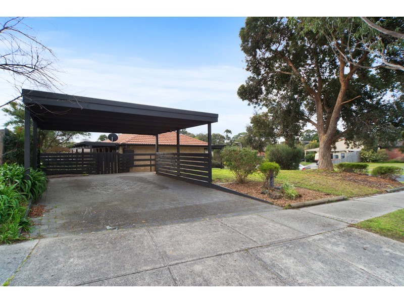 24 Gattinara Drive, Frankston VIC 3199