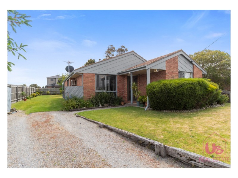 30 Laurel Crescent, Carrum Downs VIC 3201