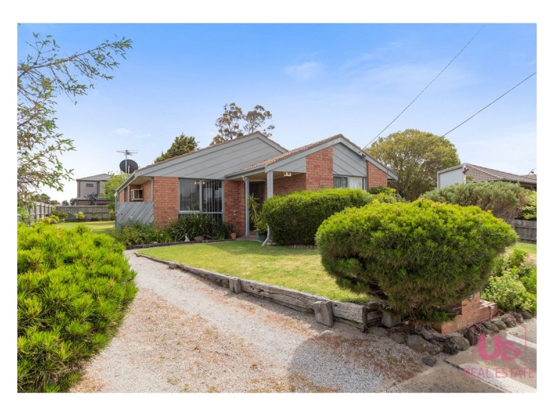 30 Laurel Crescent, Carrum Downs VIC 3201