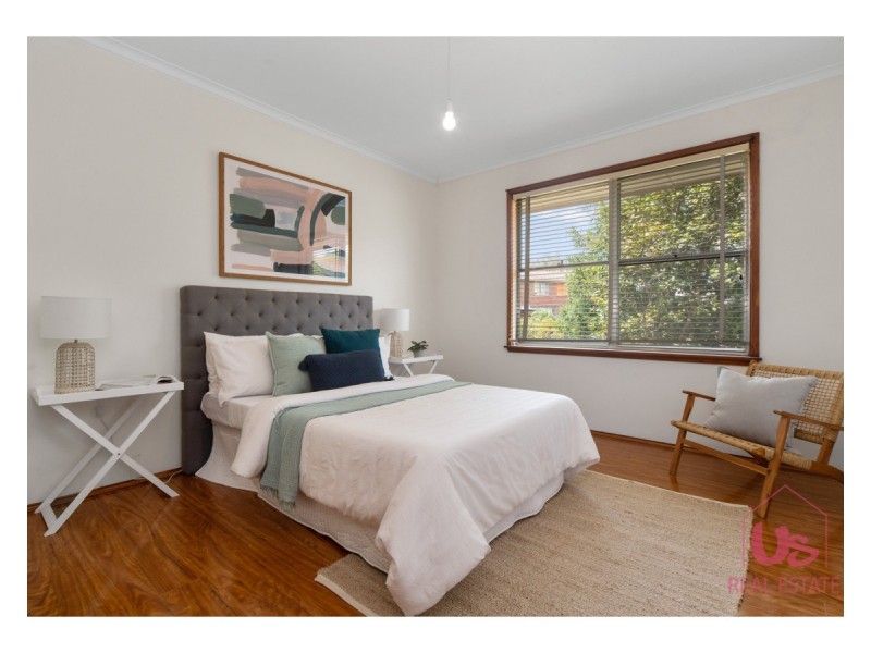 8 Brunning Crescent, Frankston North VIC 3200