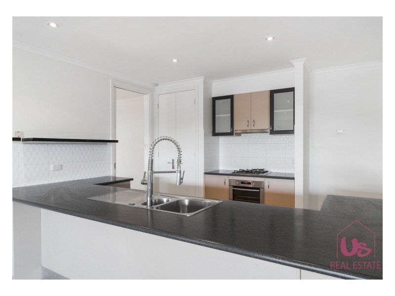 6 Amethyst Close, Skye VIC 3977