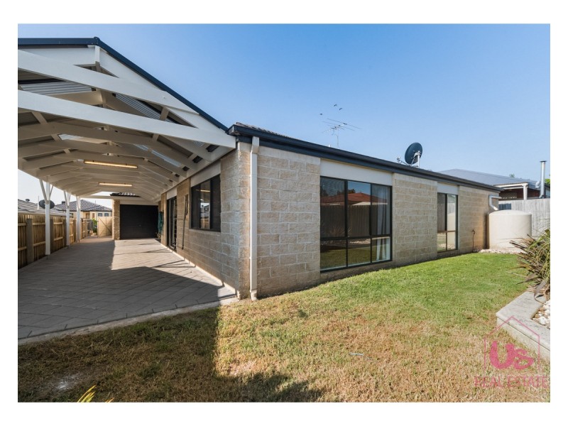 6 Amethyst Close, Skye VIC 3977