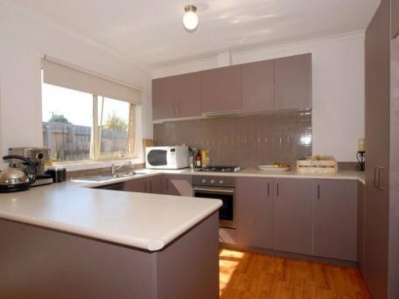 2/13 Honeyeater Place, Carrum Downs VIC 3201