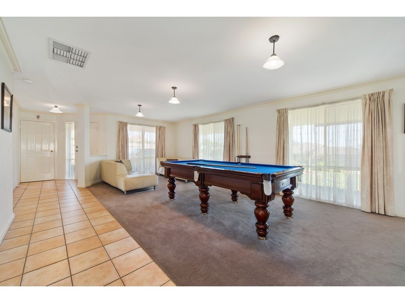 3 Joan Court, Skye VIC 3977