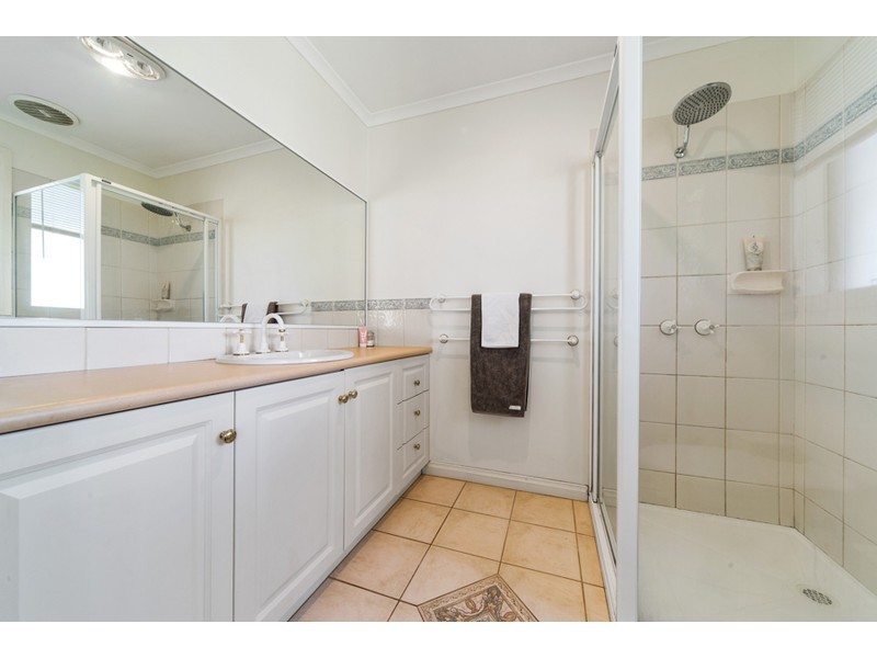 3 Joan Court, Skye VIC 3977