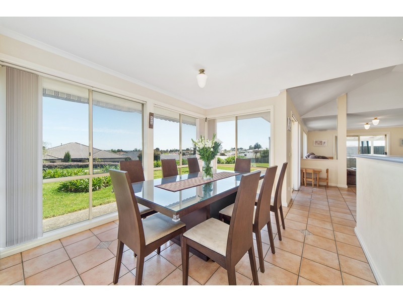 3 Joan Court, Skye VIC 3977