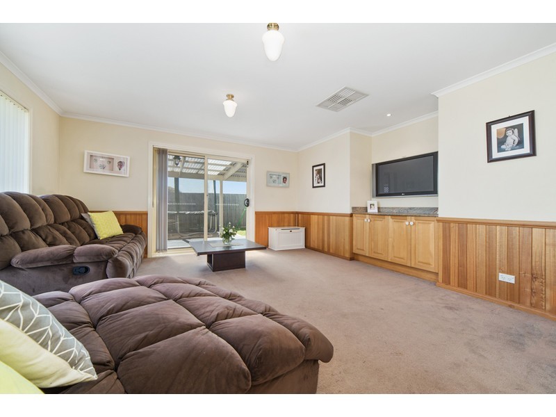 3 Joan Court, Skye VIC 3977