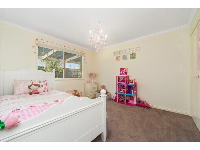 3 Joan Court, Skye VIC 3977