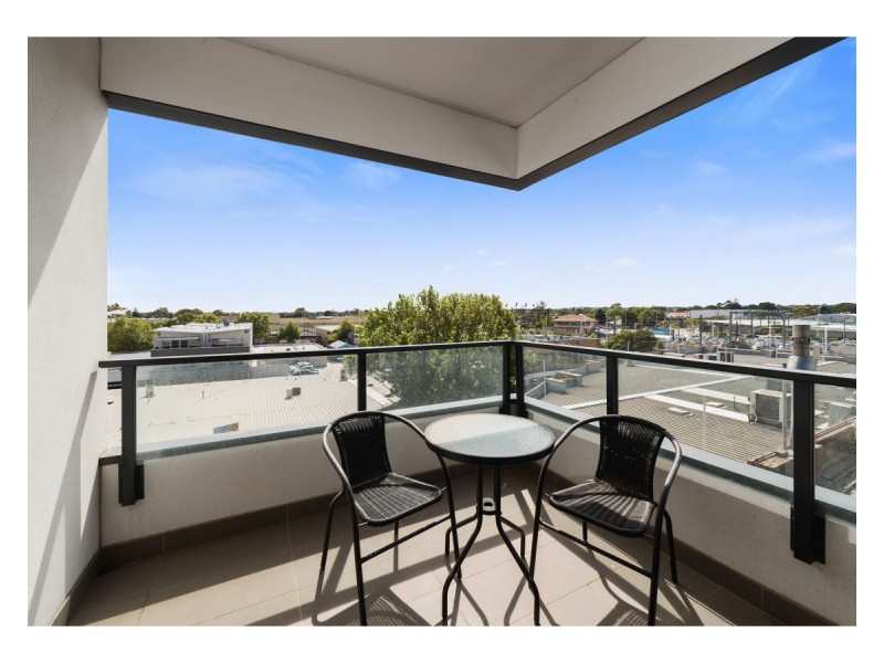 304/16 Clyde Street, Frankston VIC 3199