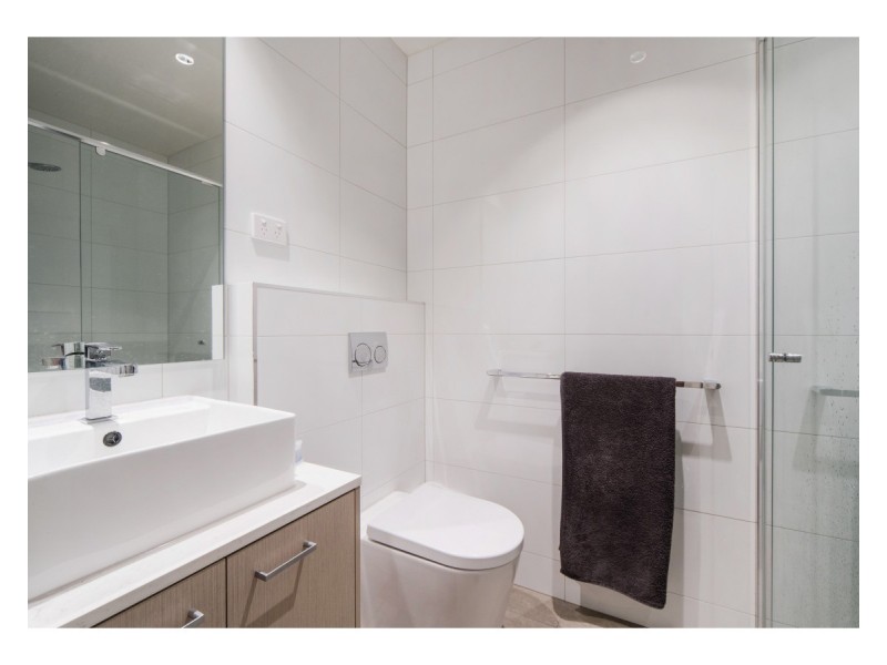 304/16 Clyde Street, Frankston VIC 3199