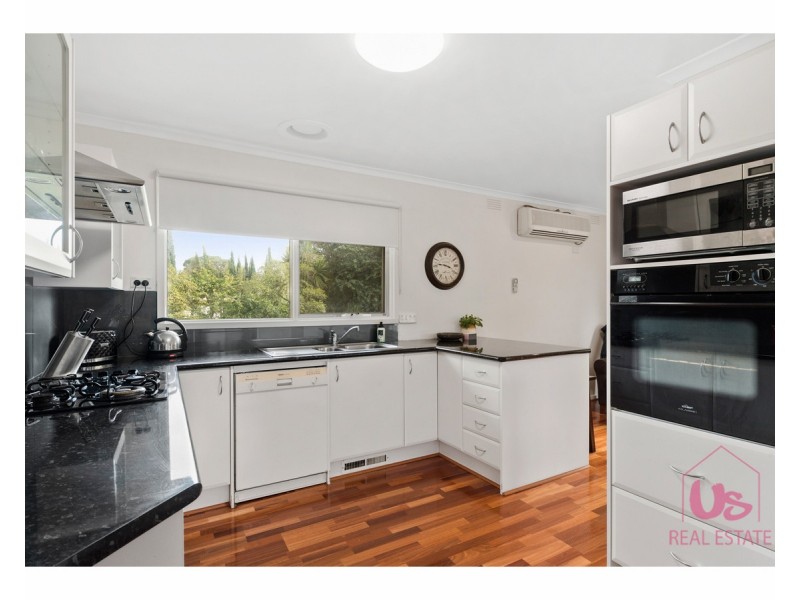 10 Lawson Avenue, Frankston South VIC 3199