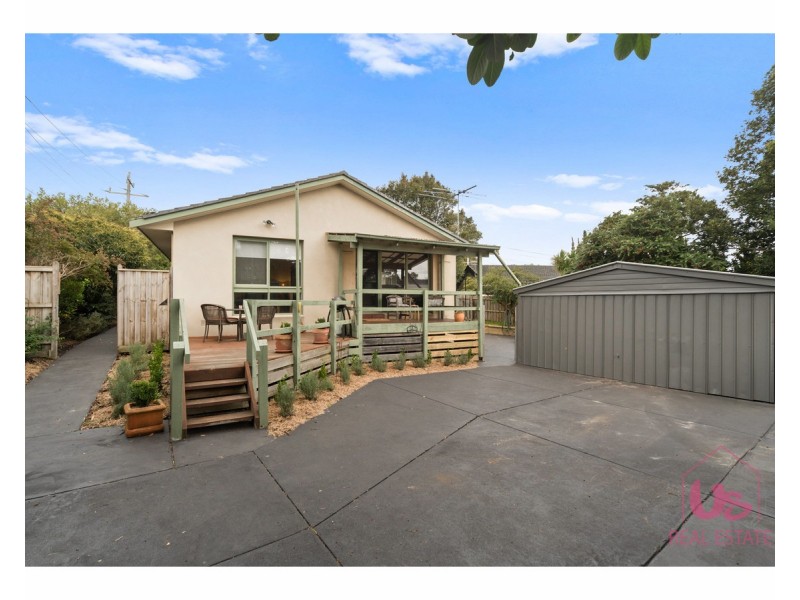 10 Lawson Avenue, Frankston South VIC 3199