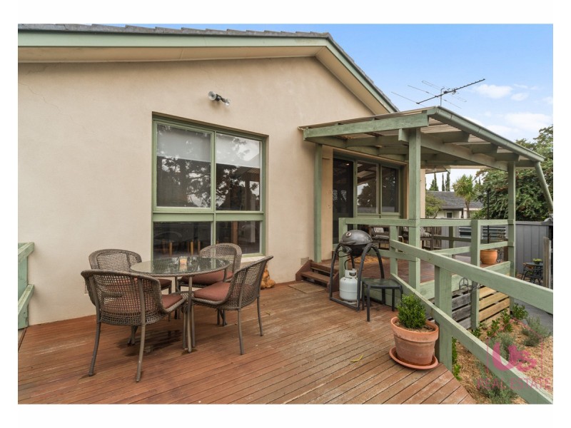 10 Lawson Avenue, Frankston South VIC 3199