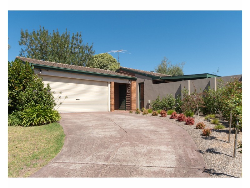 5 Ballymore Court, Frankston VIC 3199