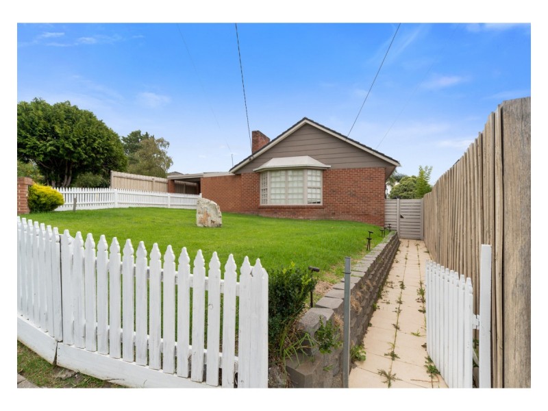 5 Lochearn Court, Frankston VIC 3199