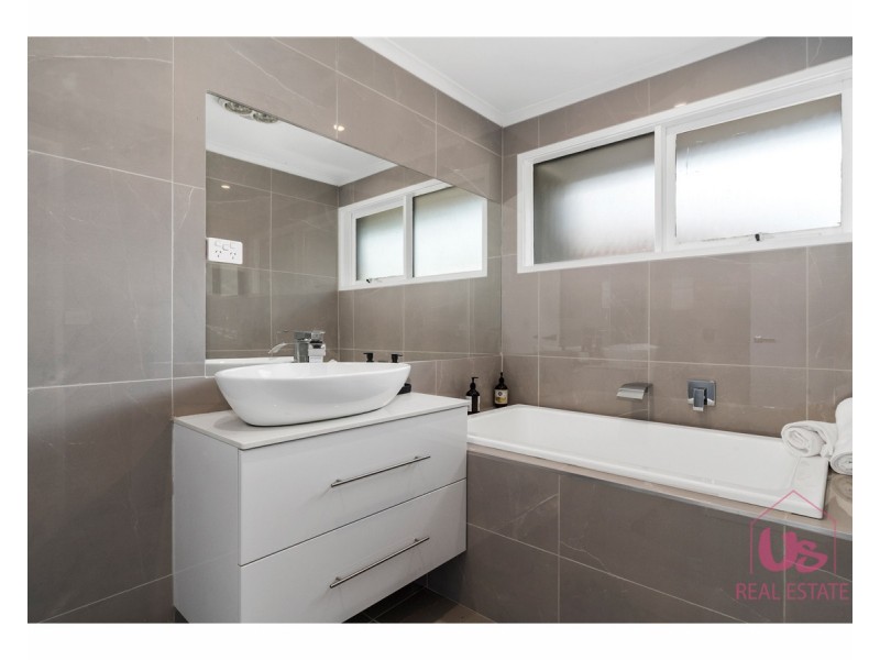 17 Fantail Court, Carrum Downs VIC 3201