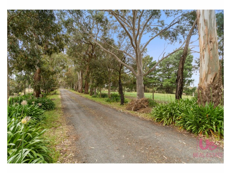 227 Pearcedale Road, Cranbourne South VIC 3977