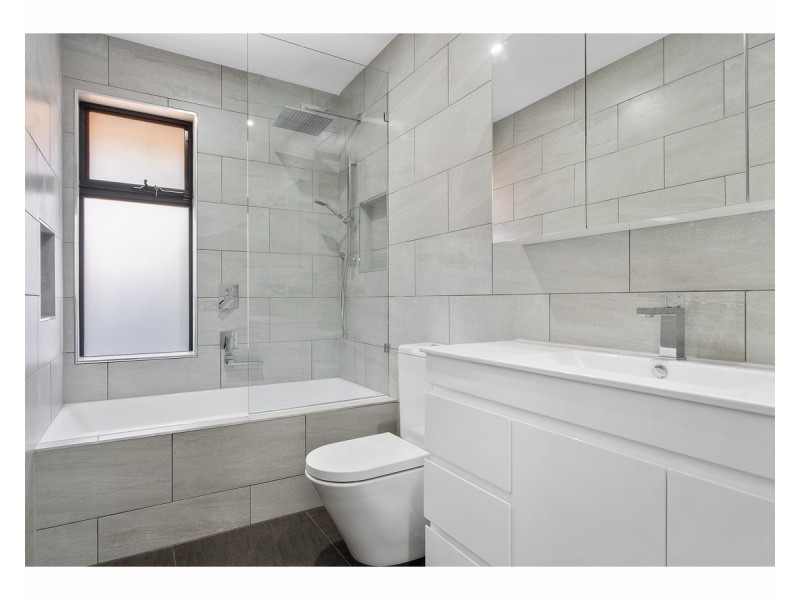 76 Brunning Crescent, Frankston North VIC 3200