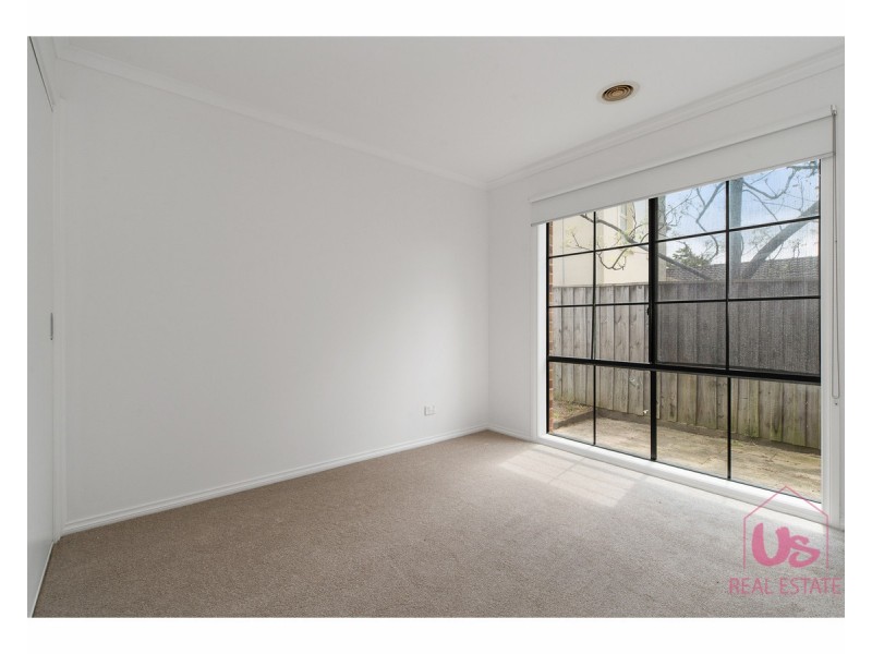 18 Manorwoods Drive, Frankston VIC 3199