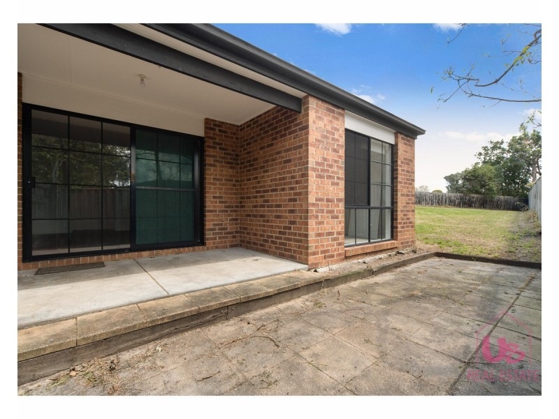 18 Manorwoods Drive, Frankston VIC 3199