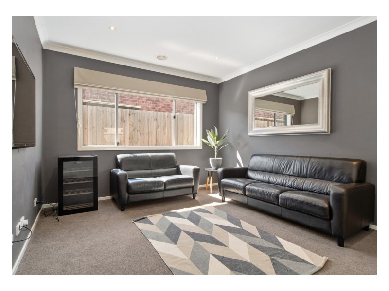 8 Kensei Place, Sandhurst VIC 3977