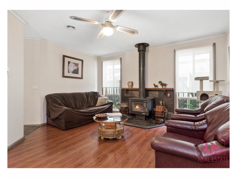 6 Kibo Court, Cranbourne North VIC 3977