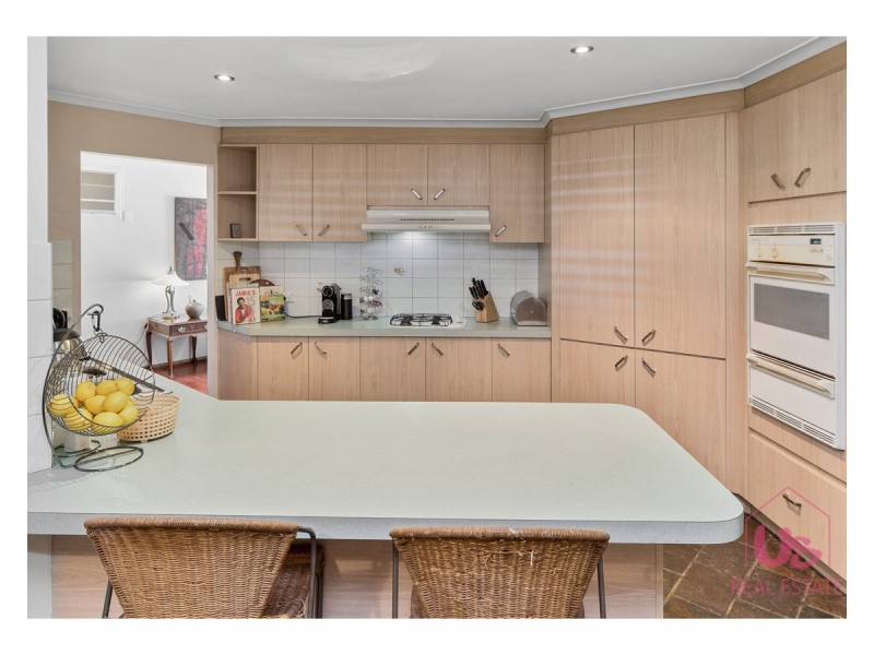 6 Kibo Court, Cranbourne North VIC 3977