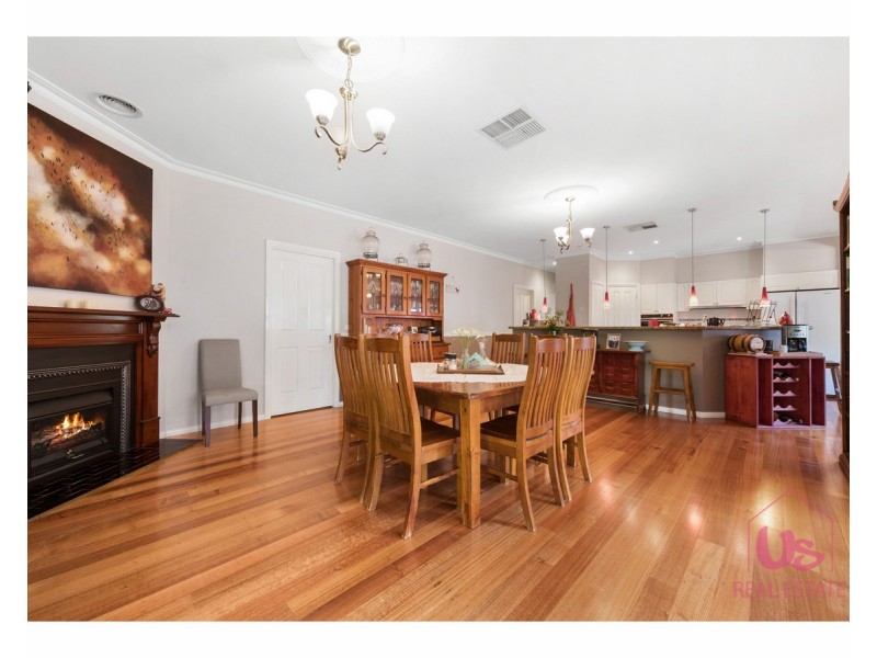 8 Heathwren Close, Frankston South VIC 3199