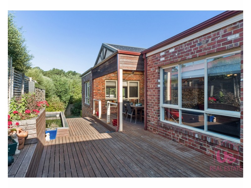 8 Heathwren Close, Frankston South VIC 3199