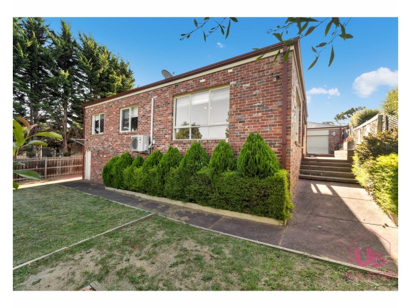 8 Heathwren Close, Frankston South VIC 3199