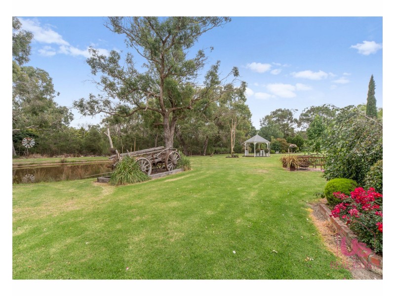 45 Scott Road, Cranbourne South VIC 3977
