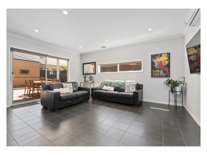 32b Green Gully Road, Clyde VIC 3978