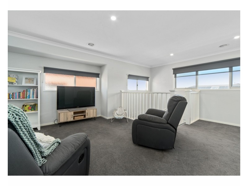 32b Green Gully Road, Clyde VIC 3978