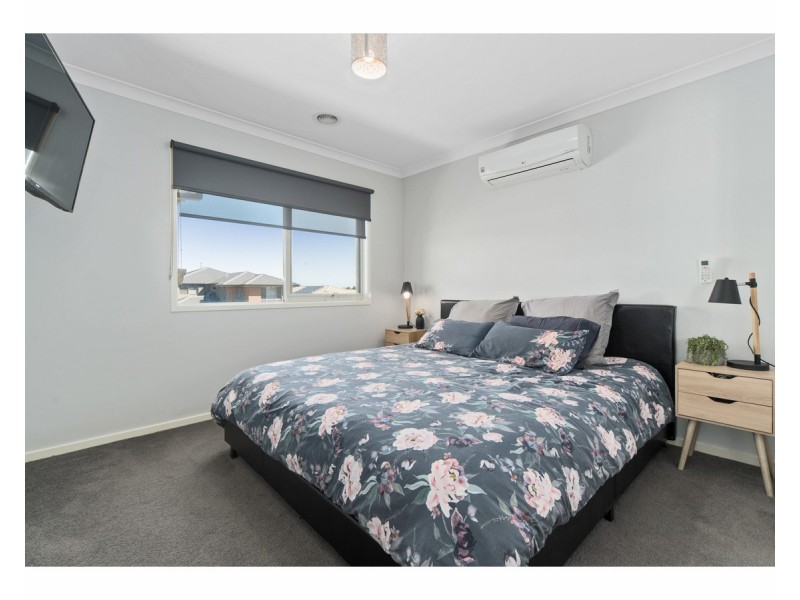 32b Green Gully Road, Clyde VIC 3978