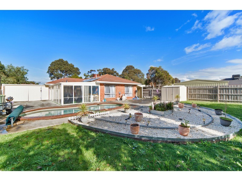 9 Shearwater Drive, Carrum Downs VIC 3201