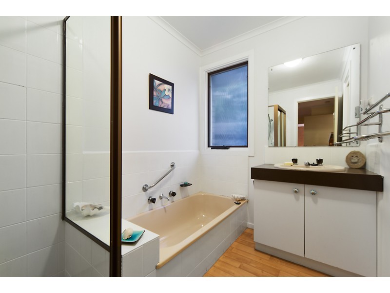 7 Bangor Drive, Frankston VIC 3199