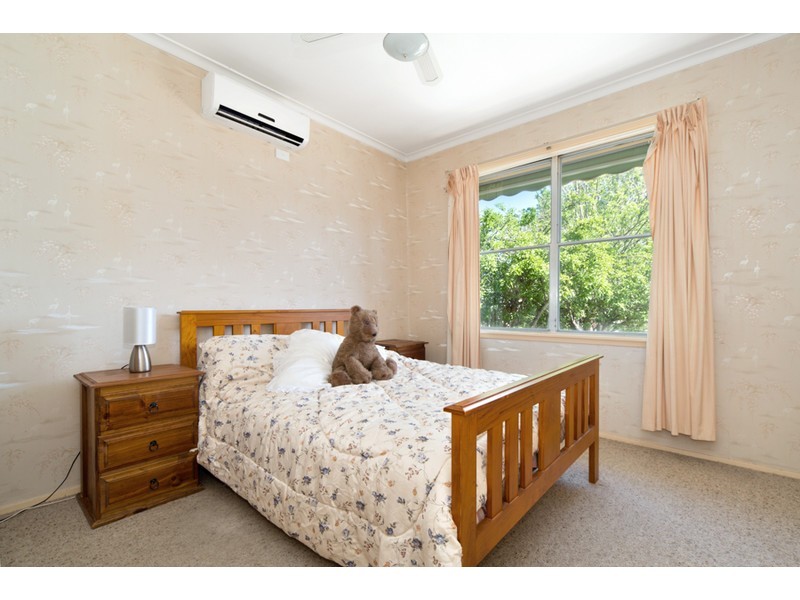 76 Brunning Crescent, Frankston North VIC 3200