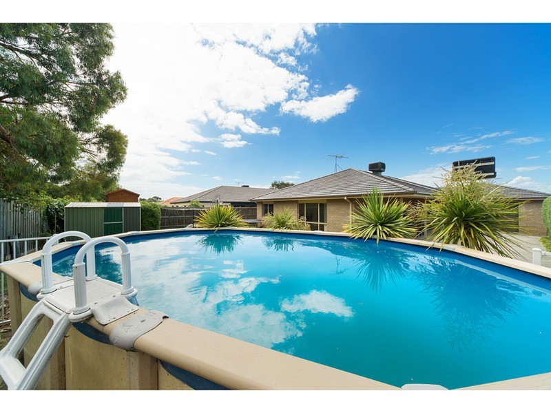 25 Pepperbush Crescent, Langwarrin VIC 3910
