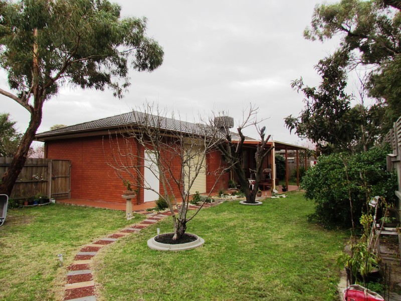 4 Surrey Court, Carrum Downs VIC 3201