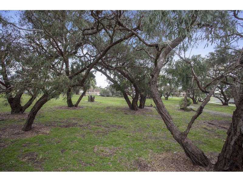 4 Surrey Court, Carrum Downs VIC 3201