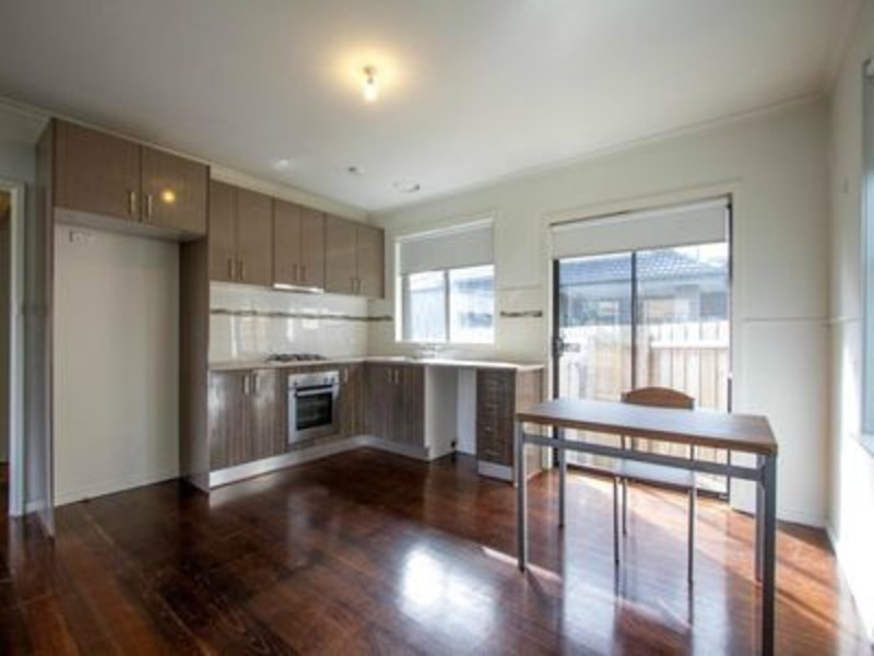 1/18 Armata Crescent, Frankston North VIC 3200