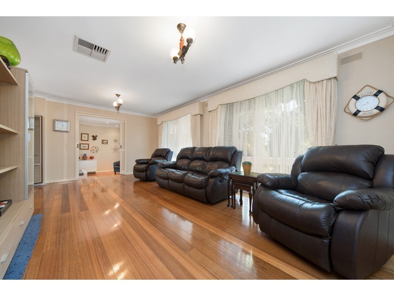 4 Elinga Crt, Frankston VIC 3199