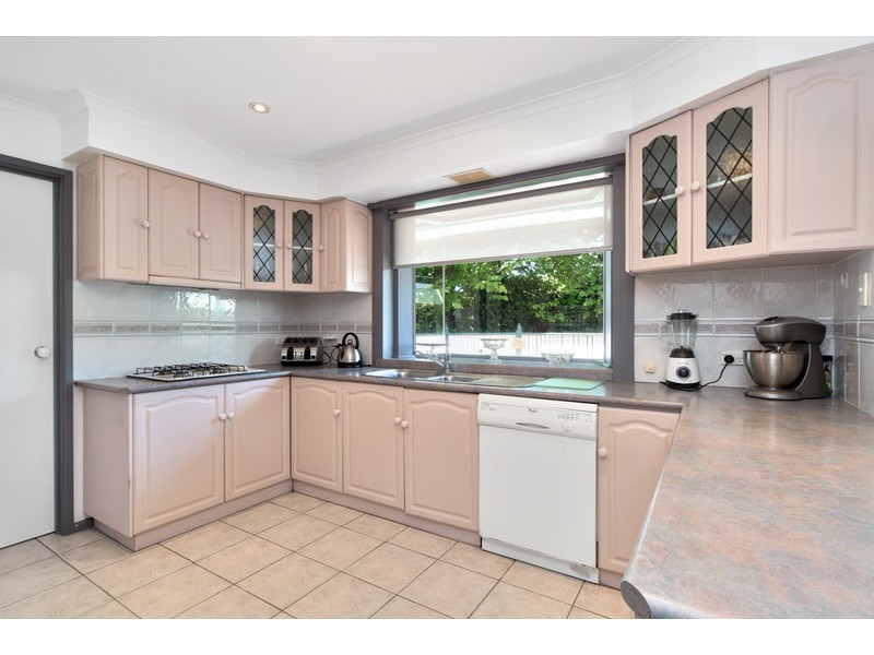 4 Elinga Crt, Frankston VIC 3199