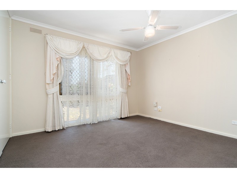 4 Elinga Crt, Frankston VIC 3199