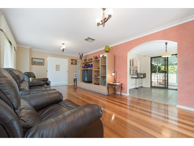 4 Elinga Crt, Frankston VIC 3199