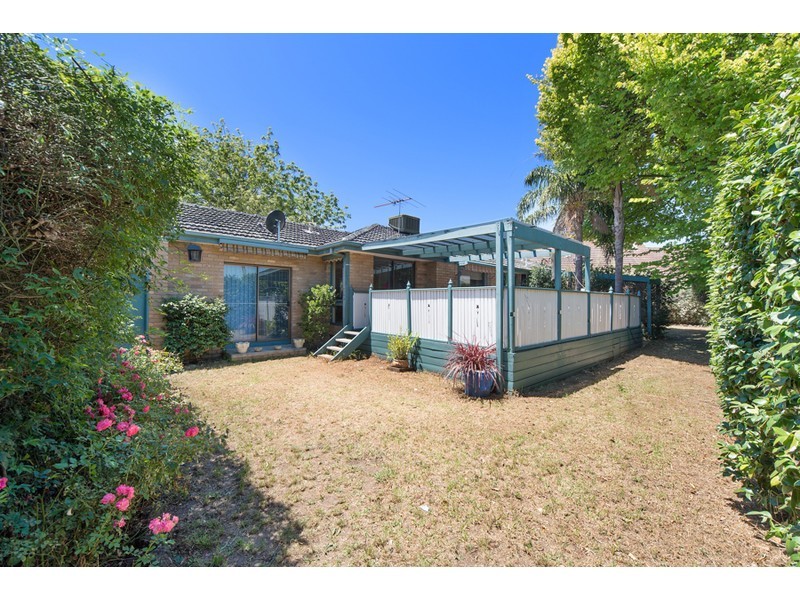 4 Elinga Crt, Frankston VIC 3199