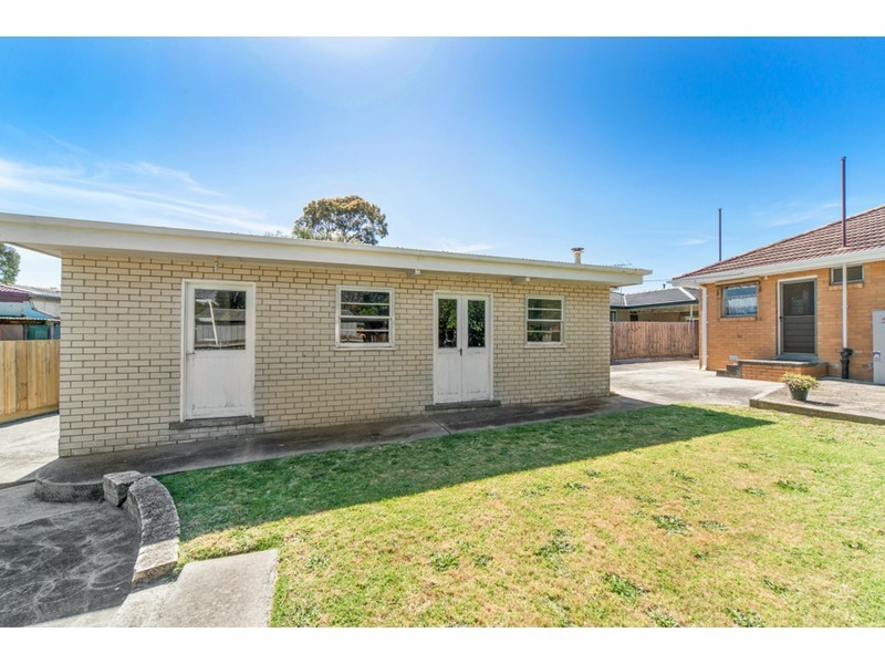 76 Brunning Crescent, Frankston North VIC 3200