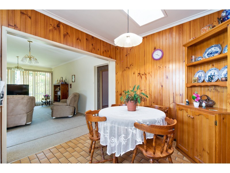 76 Brunning Crescent, Frankston North VIC 3200