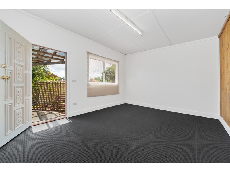 50 Pine Street, Frankston North VIC 3200