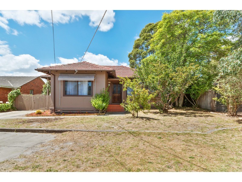 50 Pine Street, Frankston North VIC 3200